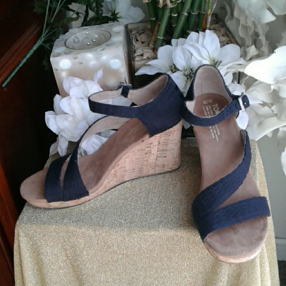 TOMS BLACK CLARISSA CORK WEDGIES